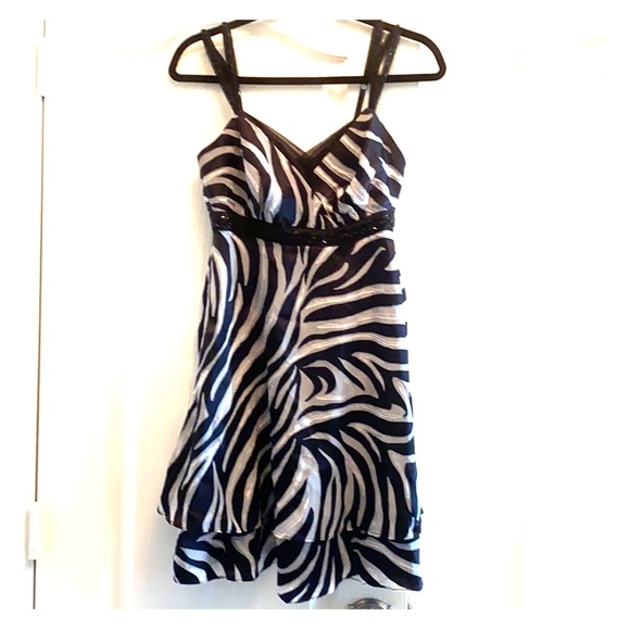 White House Black Market Dresses & Skirts - White House Black Market striped dress